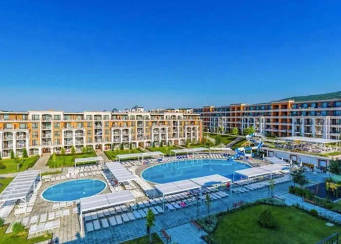Premier Fort Apartment On Seafront